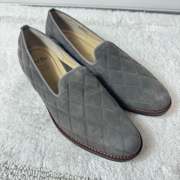 Ara Katrice Quilted Suede Loafer Gray Size 7 Slip On Round Toe - Picture 2 of 11